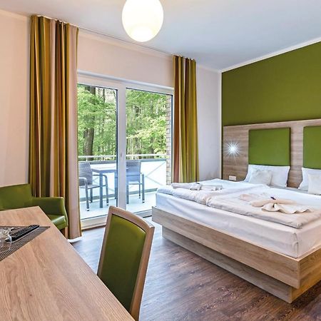 גראל-מוריץ Hotel Zur Ostsee מראה חיצוני תמונה