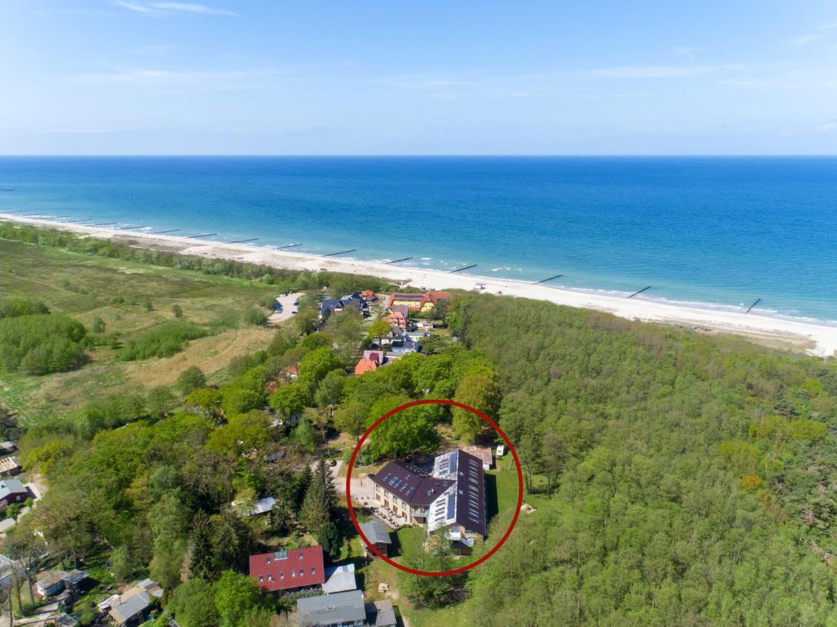 גראל-מוריץ Hotel Zur Ostsee מראה חיצוני תמונה