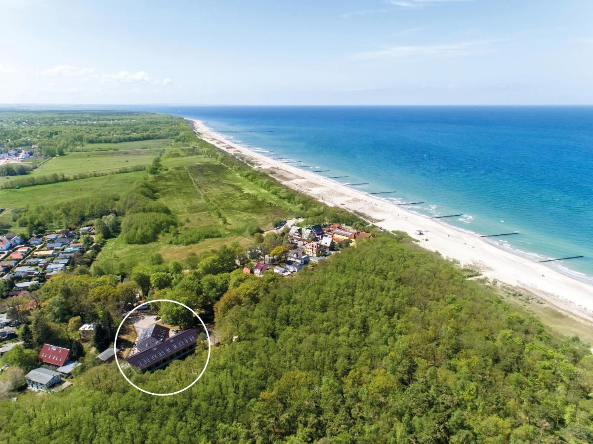 גראל-מוריץ Hotel Zur Ostsee מראה חיצוני תמונה