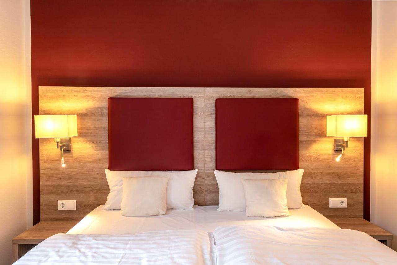 גראל-מוריץ Hotel Zur Ostsee מראה חיצוני תמונה